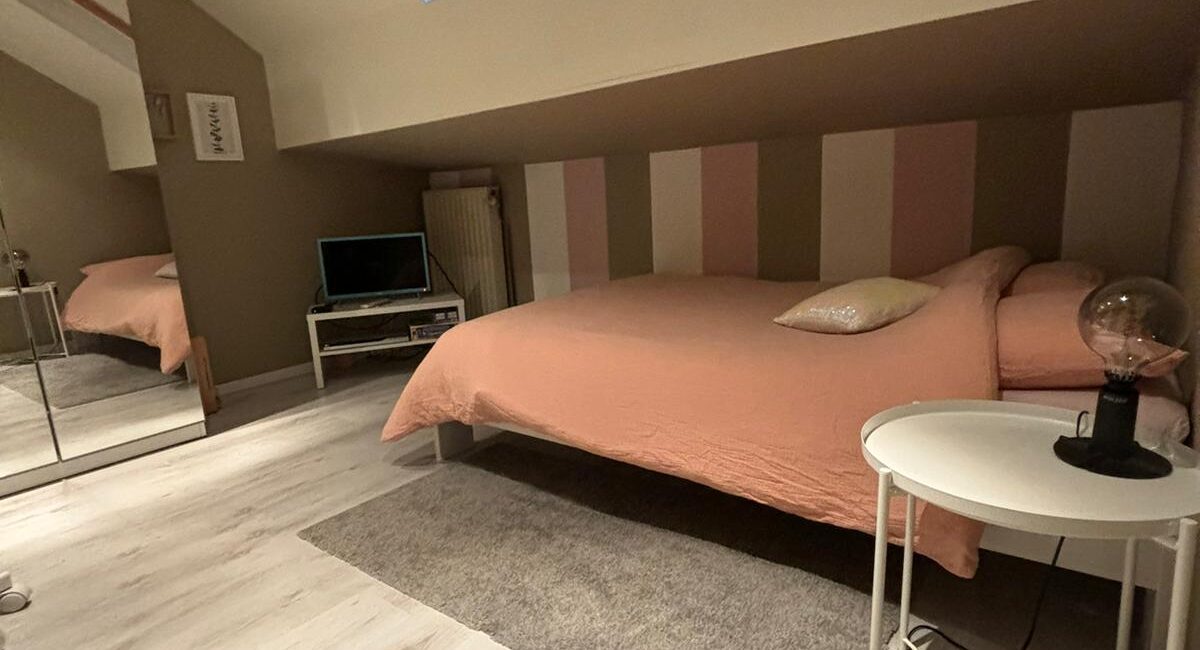 Chambre 2 avec lit double